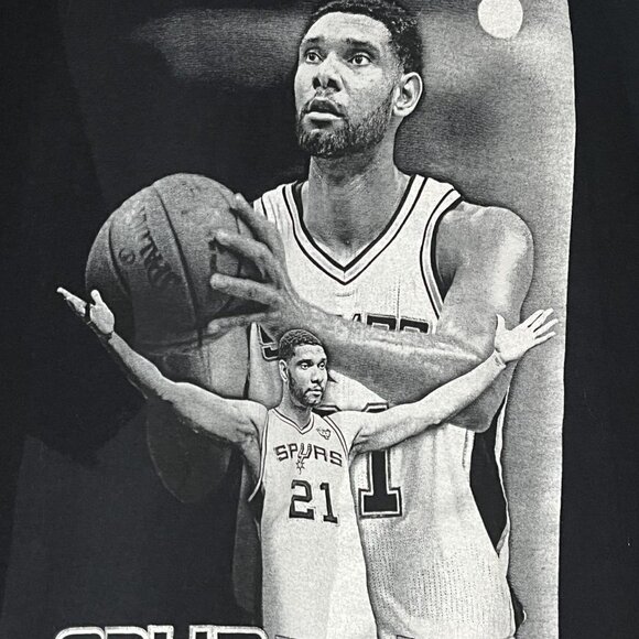 Tim Duncan San Antonio Spurs #21 NBA "Spur for Life" Majestic Graphic T-Shirt - Picture 4 of 9